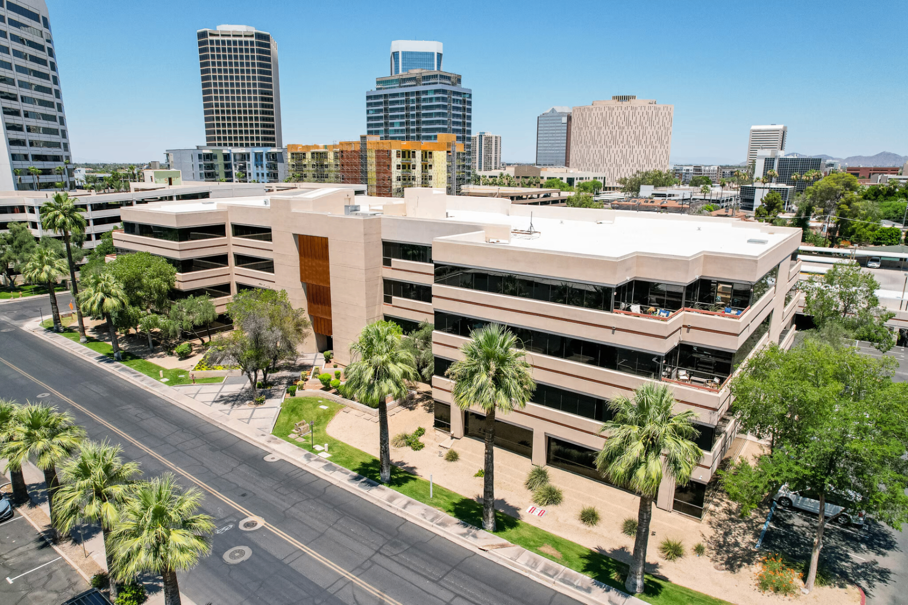 202 E. Earll Dr., Ste 360, Phoenix, AZ — Medical Office